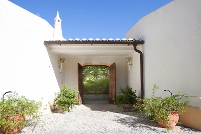Elegante villa a Monchique con piscina...