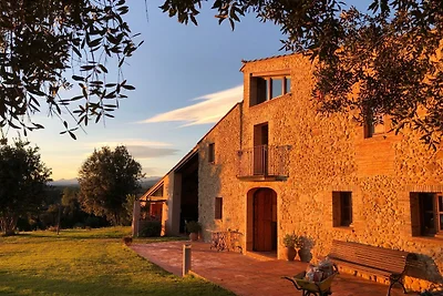 Villa moderna a Pontós con piscina privata