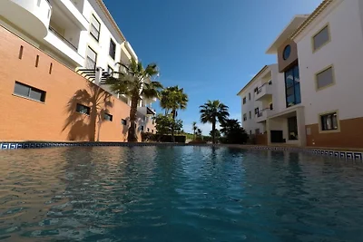 Mit Pool Luxus Urlaub