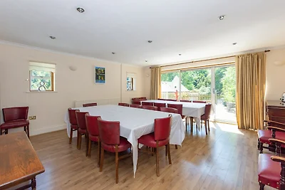 Prachtig vakantiehuis on Wye met een terras