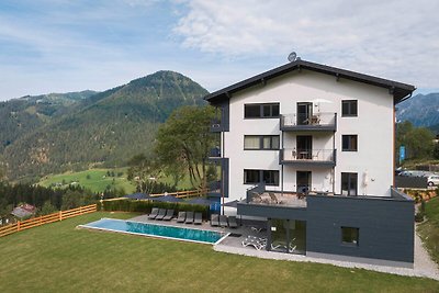 Majestätische Wohnung mit Infinity-Pool