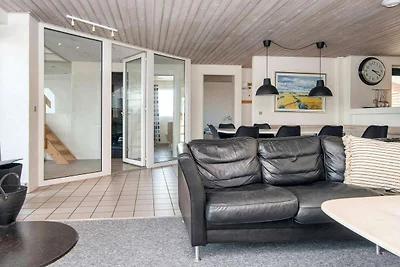 12 Personen Ferienhaus in Harboøre-By Traum