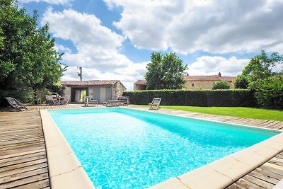 Ferienhaus mit privatem Pool und Poolhaus