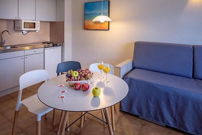 Komfortable Wohnung mit Gemeinschaftspool