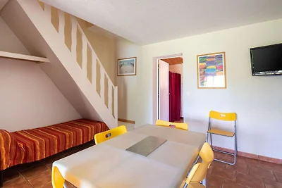 Pittoresca villa sulla spiaggia a...