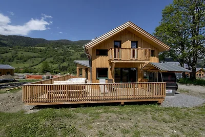 Lush chalet with swim spa