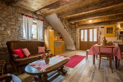 Ferienhaus in Polje mit Garten