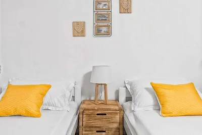 Hidden Gem Holiday Home with Pool in Kastel S...