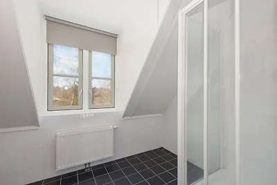 Stattliche, luxuriöse Villa mit 2 Bädern, 2 k...