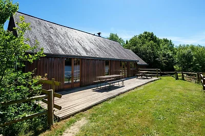 Malerisches Ferienhaus in Ferce nahe Lake...