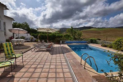 Schönes Ferienhaus mit privatem Pool in...