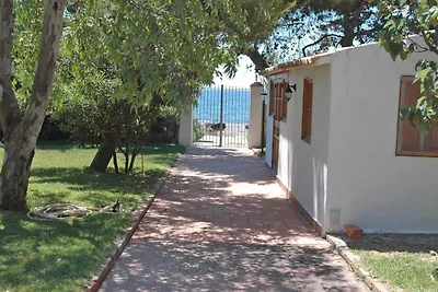 Ferienhaus mit privatem Pool in Fanusa