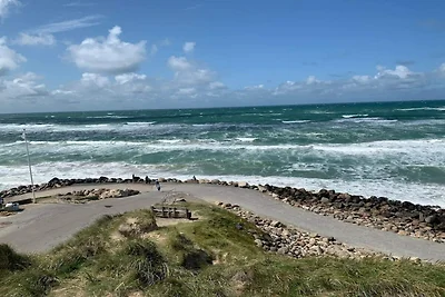 Geraumige Hutte im Kiefernwald -- By Traum...