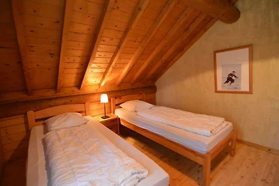 Ruim chalet in Ovifat-Waimes met sauna