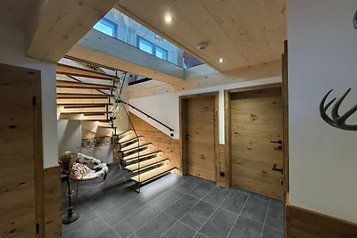 Superior Chalet with Sauna & Hot Tub