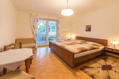 Apartment in Aufhofen with swimming pool