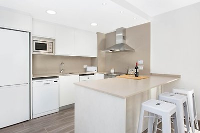 Apartment mit Gemeinschaftspool für 4...