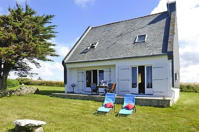 Attraktives Ferienhaus in Plozévet