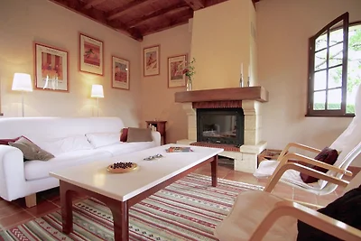 Schöne Villa in La Coquille mit Swimmingpool
