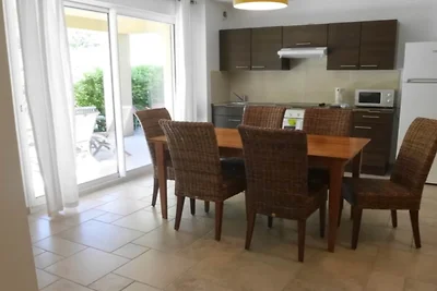 Appartamento a Montauroux con piscina e vista