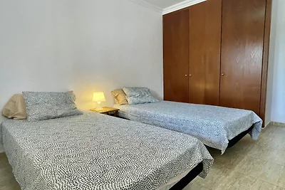 Ferienwohnung für acht Personen an der Costa...