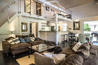 Häuser & Villen für 10 Personen