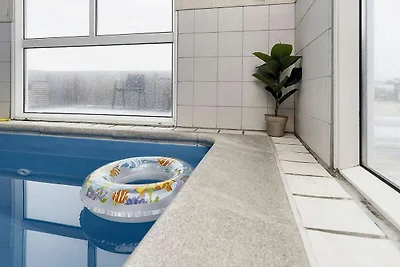 Luxuriose Hutte mit Pool and Sauna-By Traum