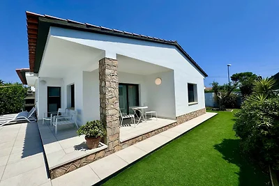 3 Schlafzimmer Villa an der Costa Brava