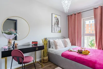 Cozy City Retreat voor 4 personen in Warschau