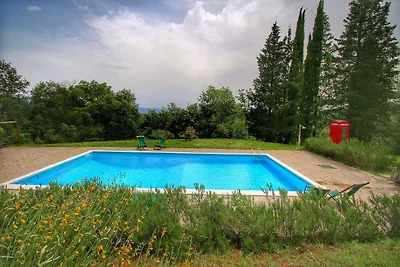 Freistehendes Ferienhaus mit Swimmingpool