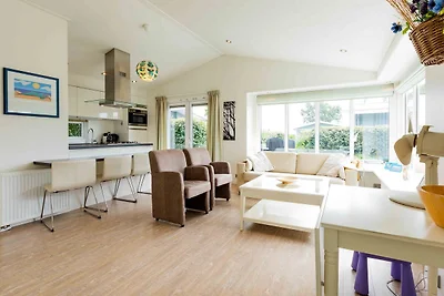 Charmant chalet met vaatwasser in Noordwijk