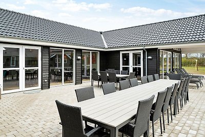 24 Personen Ferienhaus in Grenaa