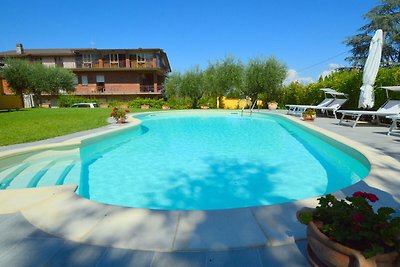Moderna villa a Marsciano Perugia con piscina...