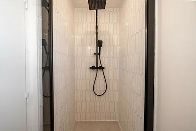 Charmantes 4-Zimmer-Studio mit Meerblick