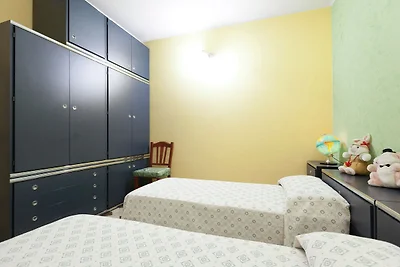 Piacevole casa vacanze con balcone
