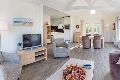 Luxuriöses Ferienhaus mit 2 Bädern, 1,5 km vo...