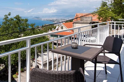 Sontuosa casa vacanze a Podstrana