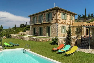 Charmant, warm vakantie huis, prive zwembad, ...