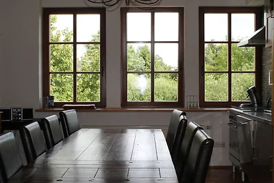 Gutshaus in Gressow mit Teich