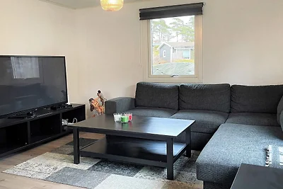 6 Personen Ferienhaus in HAKENÄSET-By Traum