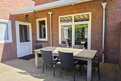 Ferienhaus in Domburg mit Schwimmbecken