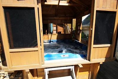 Chalet in Venosc mit Whirlpool und Sauna