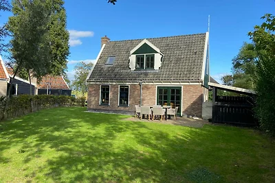 Villa in Hippolytushoef mit Meeresstrand