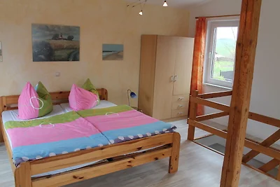 Moderna casa vacanze con giardino a Kägsdorf