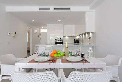 Apartment mit privater Terrasse und Meerblick