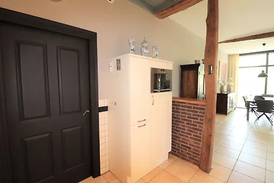 Moderne Saksische boerderij in Dalerveendorp