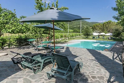 Autentico agriturismo con piscina