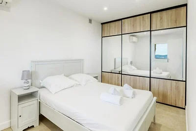 Wohnung in Aiguebelle mit Meerblick