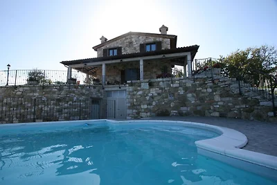 Villa in Cagli met privיtuin