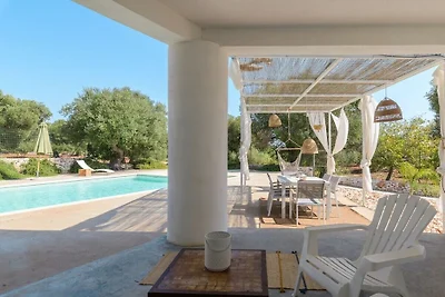 Villa in Ostuni mit Schwimmbecken
